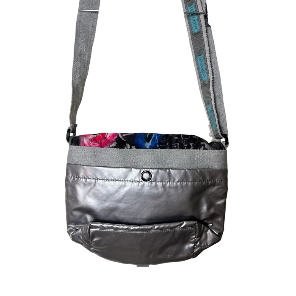 NWT Lesportsac Artist In Residence Bag Shoulder Crossbody Bag Butterfly Sun Grey - Picture 3 of 4